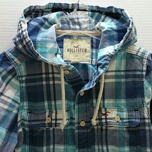 hollister hooded shirt